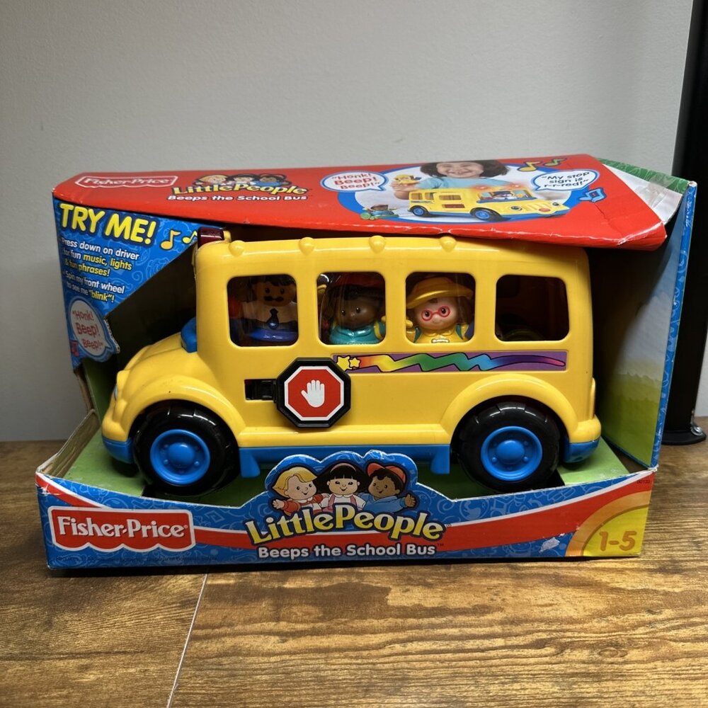 Fisher Price Little People Beeps The School Yellow Bus Eyes Move SEALED‎ 2002